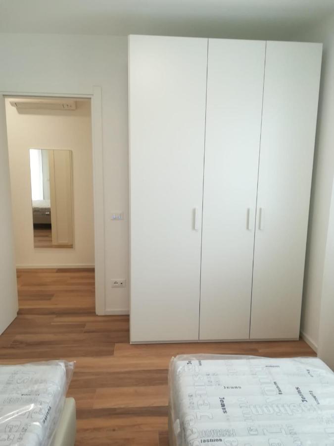 Casa Baso - Agenzia Caorle Appartement Buitenkant foto
